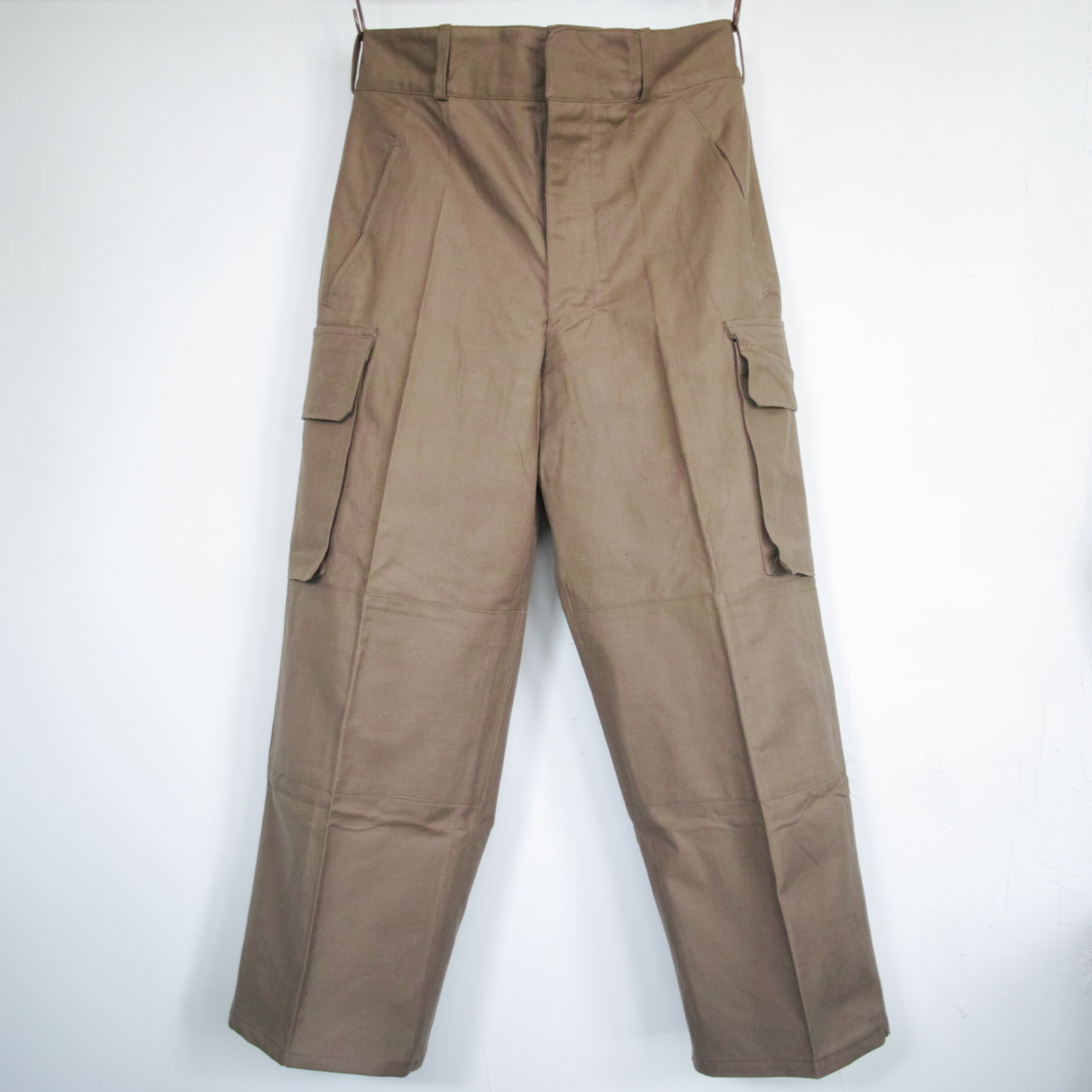 チャンピオンスウェットパーカーsosite dead stock cargo pants