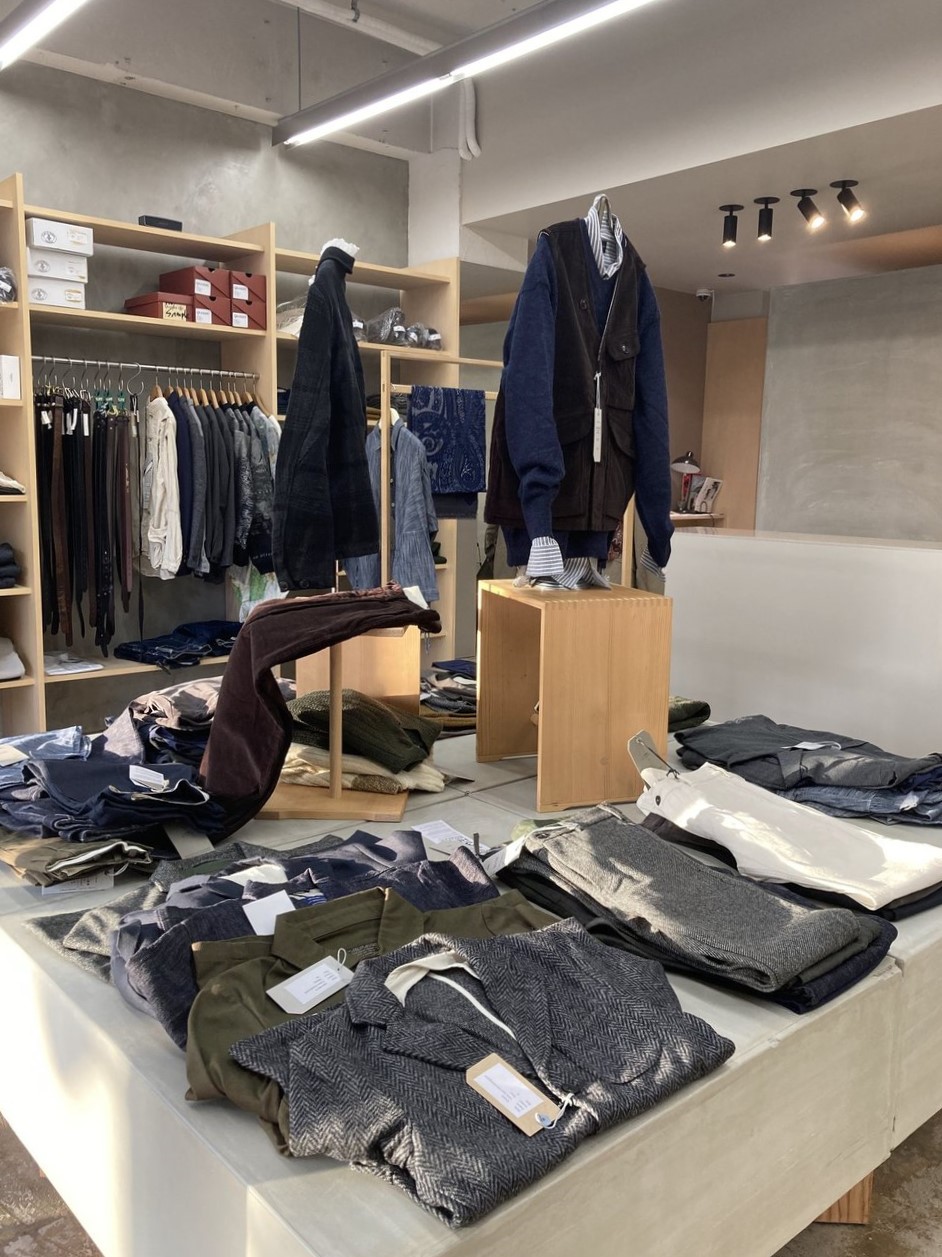 ゴーシュ コレクション 服 店舗